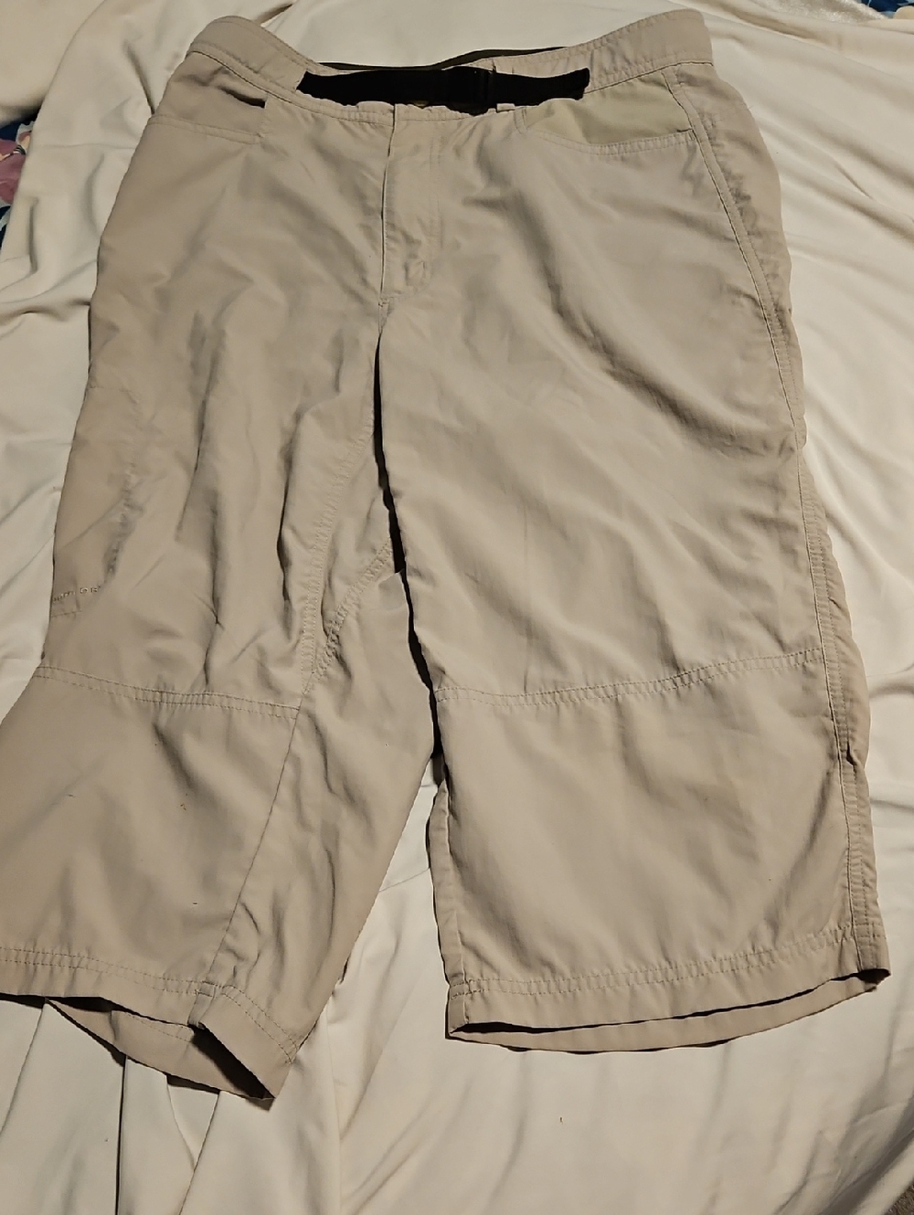 Columbia Khaki Capris Women's Outdoor Pants